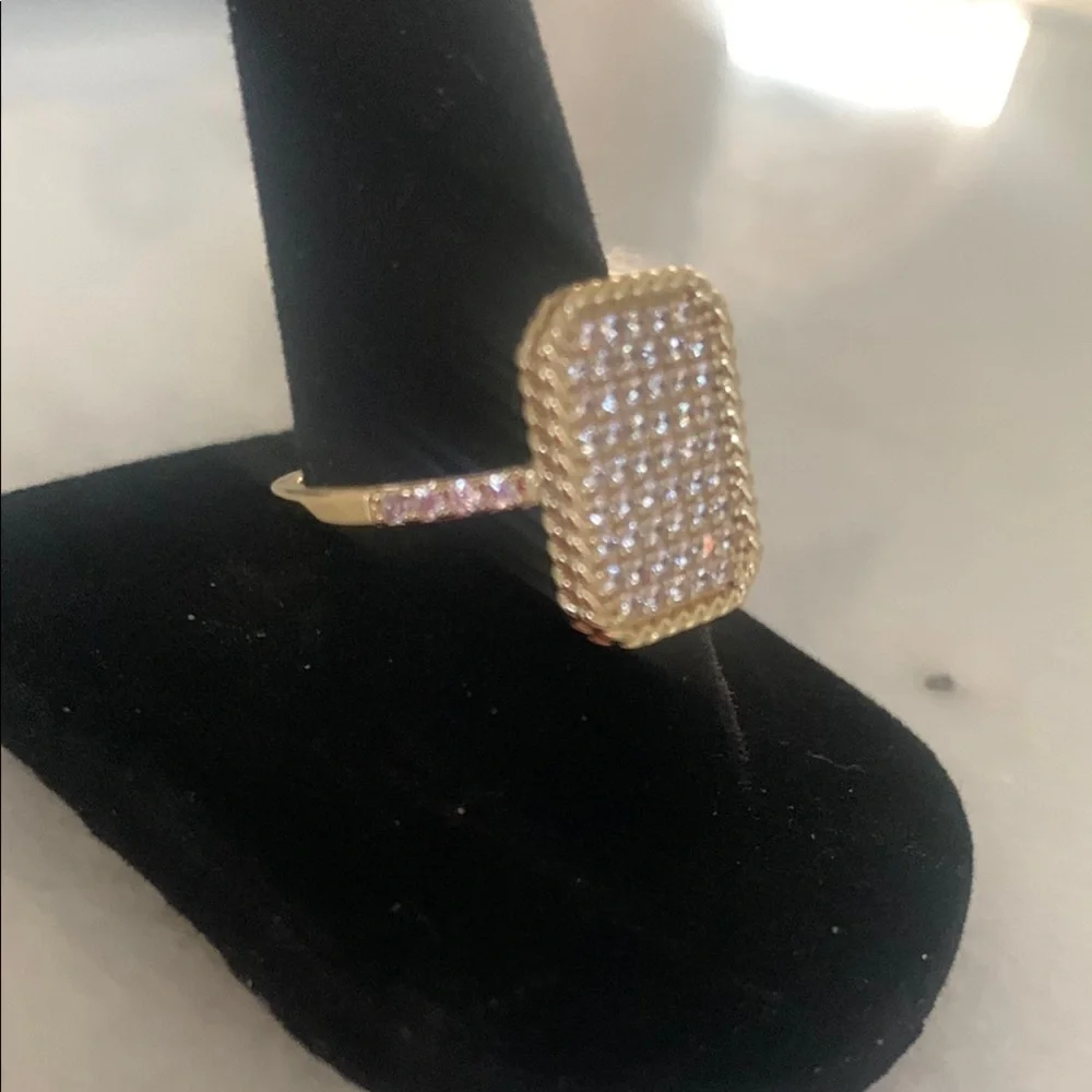 NEW Elegant HIGH END 18k Plated Gold and FAUX Diamonds Ring Size 7.5 (#5) GIFT